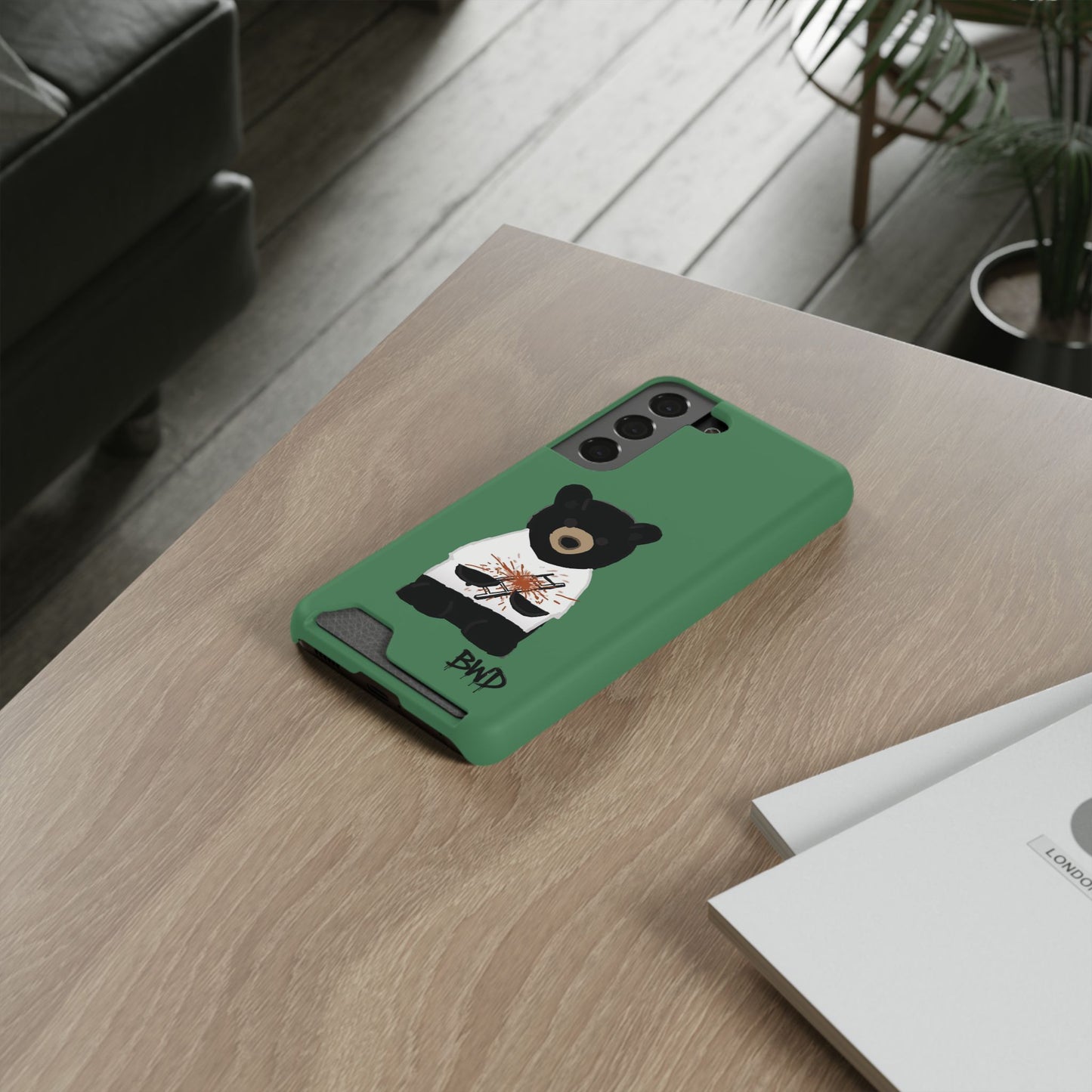 BWD | BREAK OUT BEAR | Phone Case with Card Holder